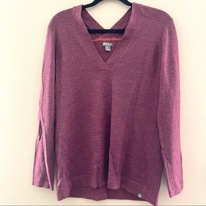 Women's V-Neck Sweater in Burgundy